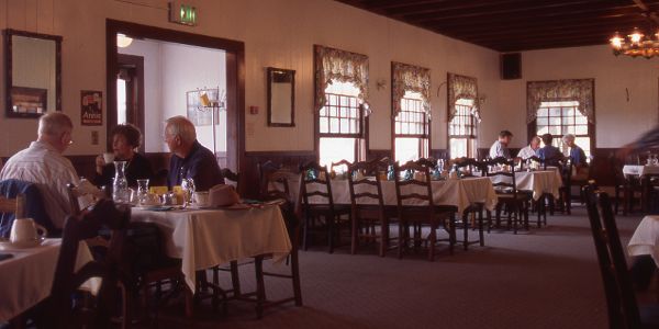 Fort Peck Hotel dining room