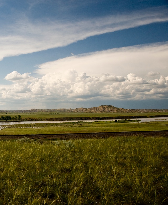 Yellowstone River against a cloud filled sky near Biddle, between Terry and Miles City