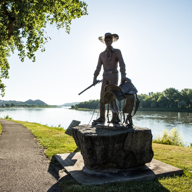 statue in Fort Benton