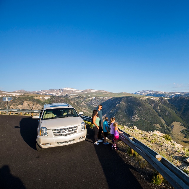 family at Beartooth Highway scenic overlook