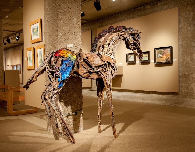 horse statue in an art gallery