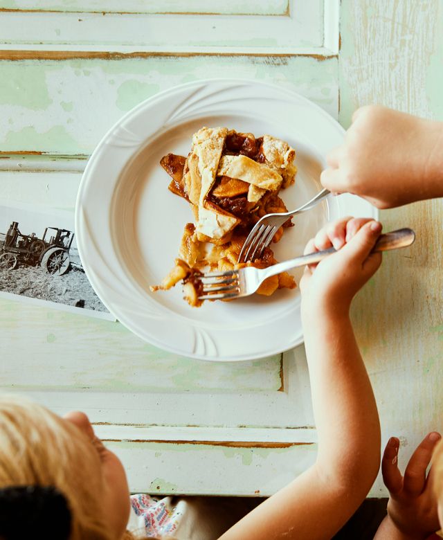 kids eating pie at WakeCup Coffee