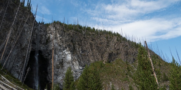 Must do hikes in yellowstone shop