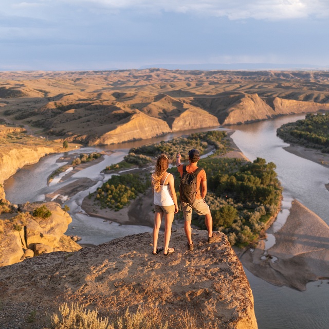 couple overlooks Yellowstone River