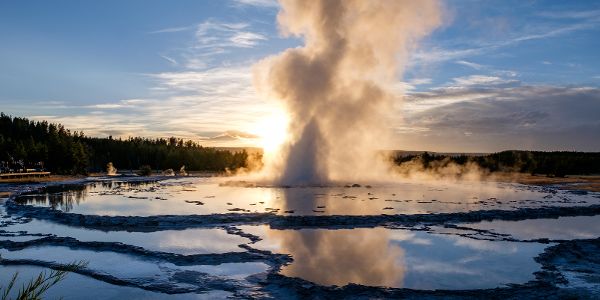 yellowstone places to visit in montana