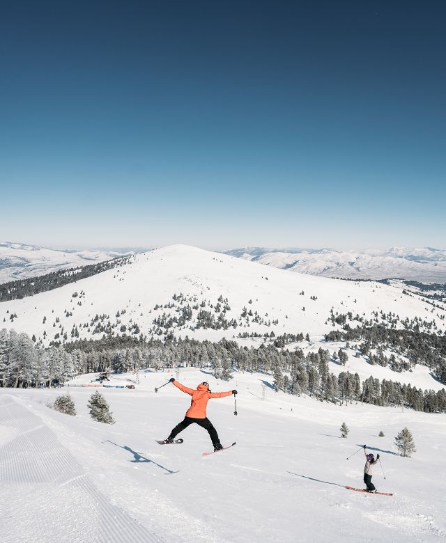 Friends skiing at Great Divide